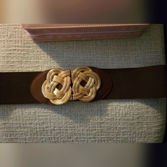 Accessories - Brown waist cincher belt with gold design